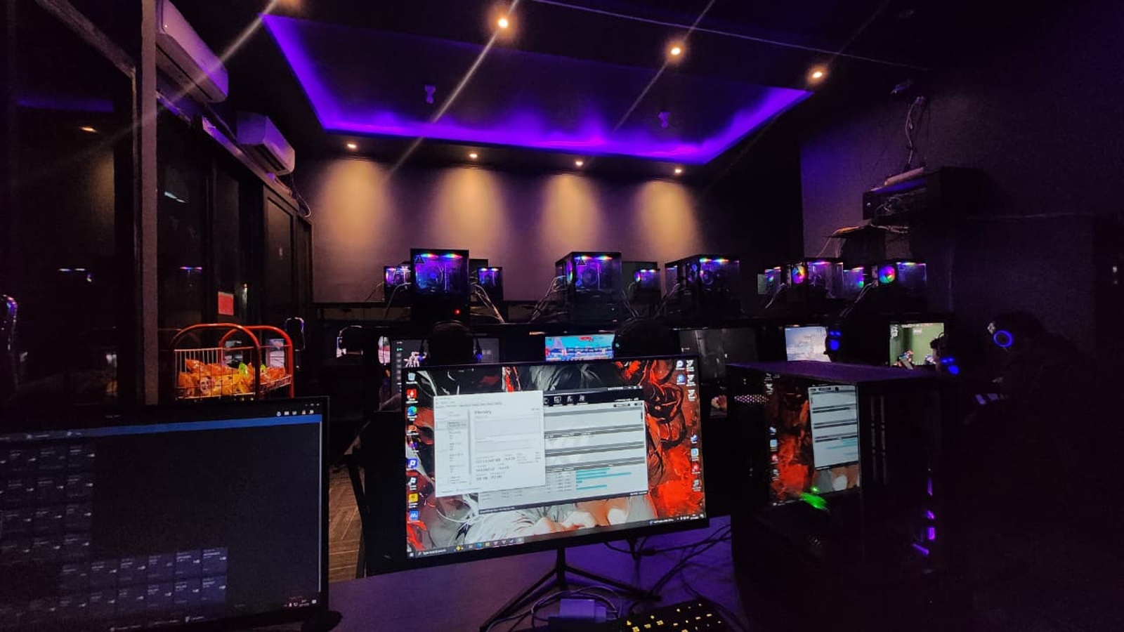 Cyberium Elite Gaming Gallery