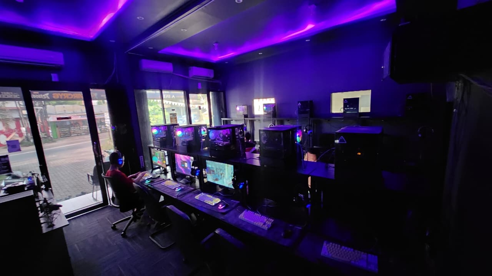 Cyberium Elite Gaming Gallery